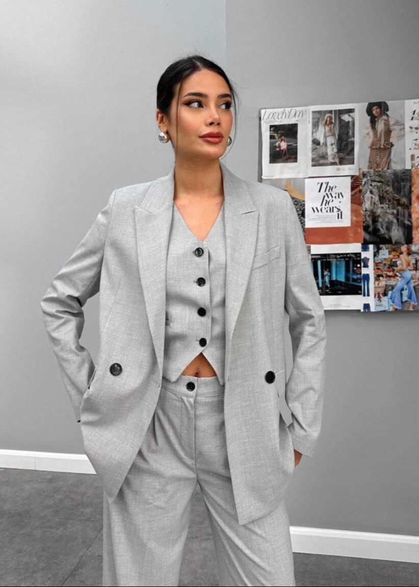 Ensemble Tailleur 3 Pièces thumbnail 3