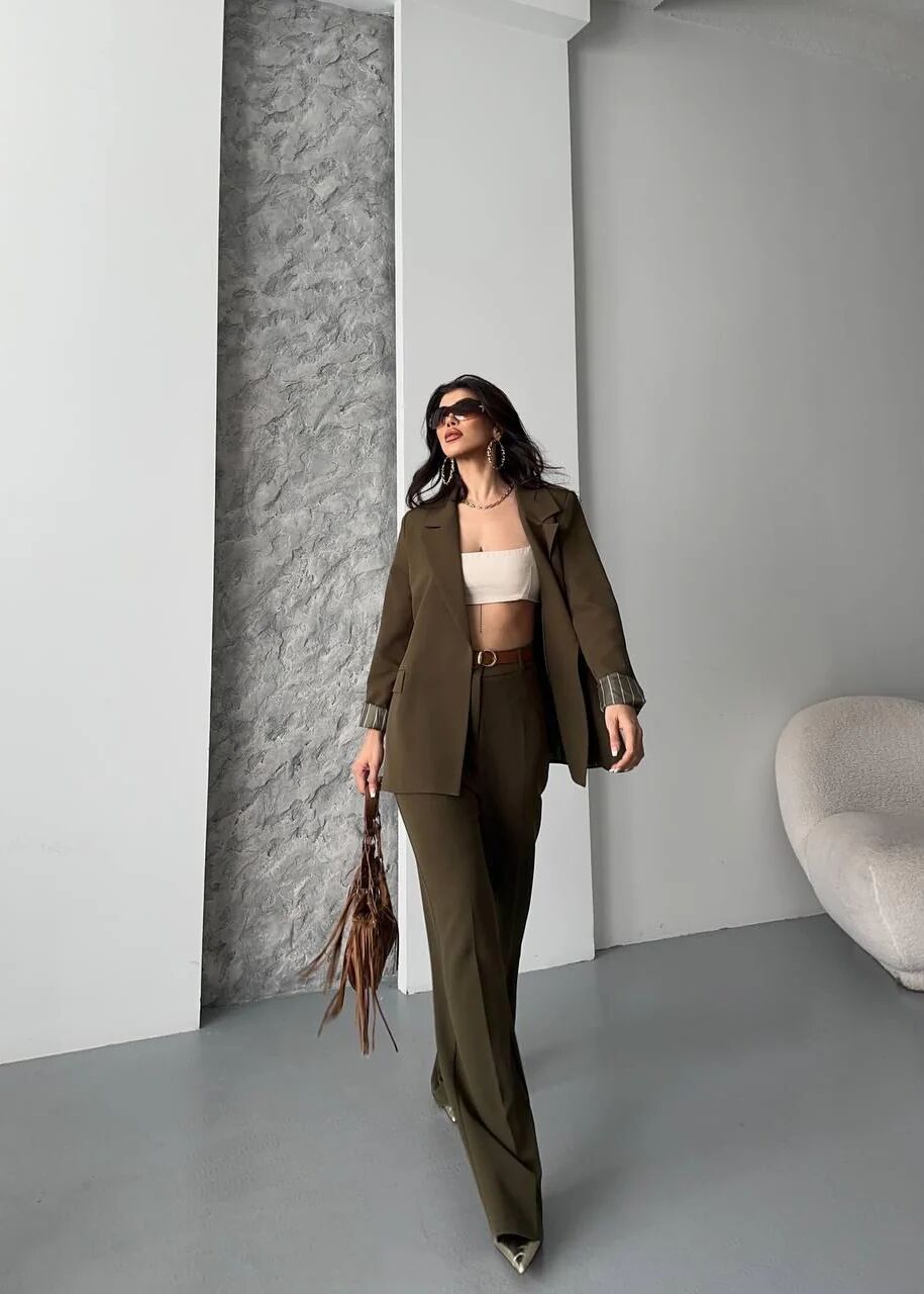 Ensemble Tailleur À Doublure Rayée thumbnail 1