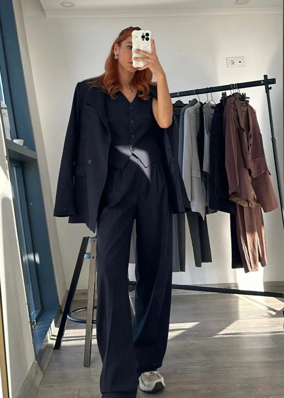 Ensemble Tailleur 3 Pièces thumbnail 4