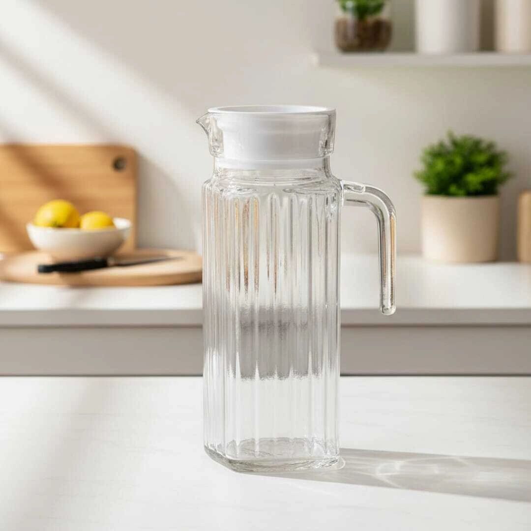 Carafe en verre strié avec couvercle – Élégance & fraîcheur
