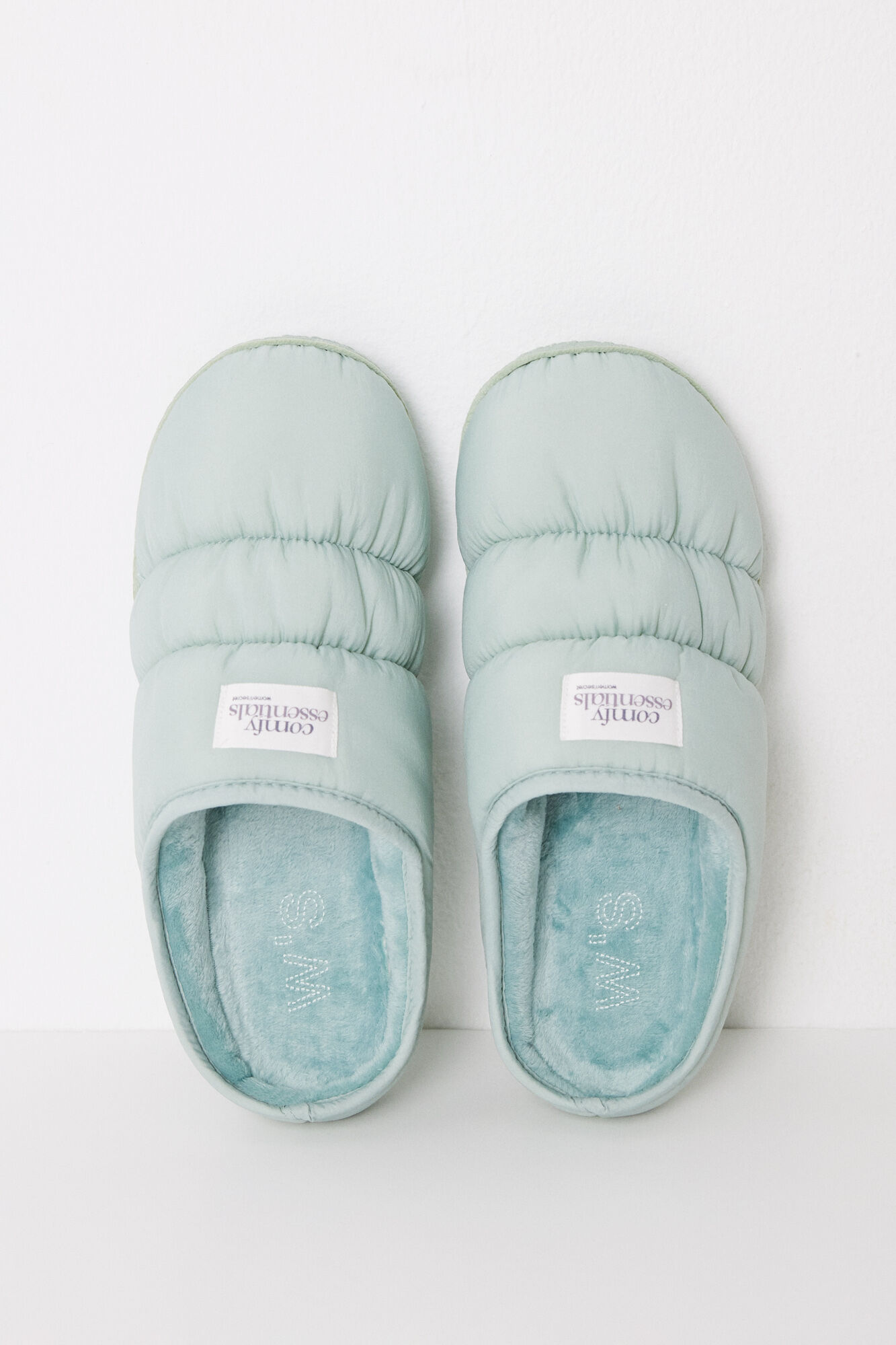 Chaussons verts rembourrés en nylon thumbnail 3