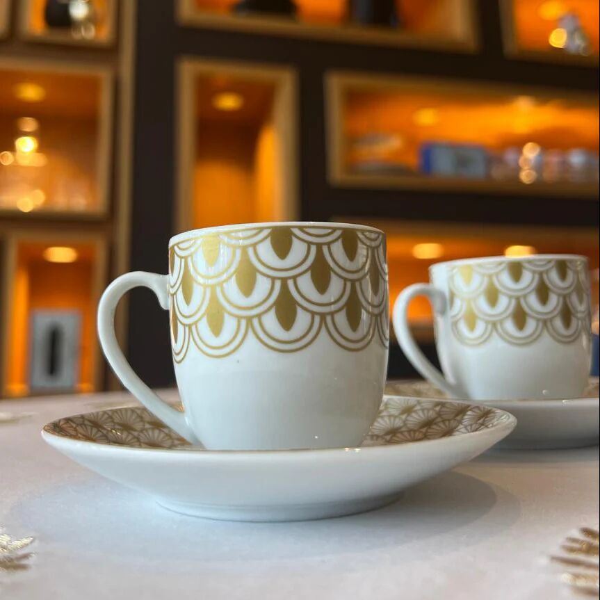 Ensemble de 6 tasses et 6 sous-tasses à café noires – Golden Deco