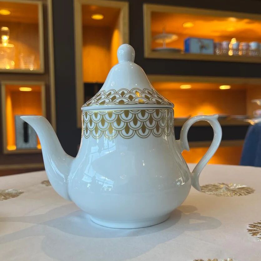 Ensemble petit déjeuner 13 pièces – Golden Deco