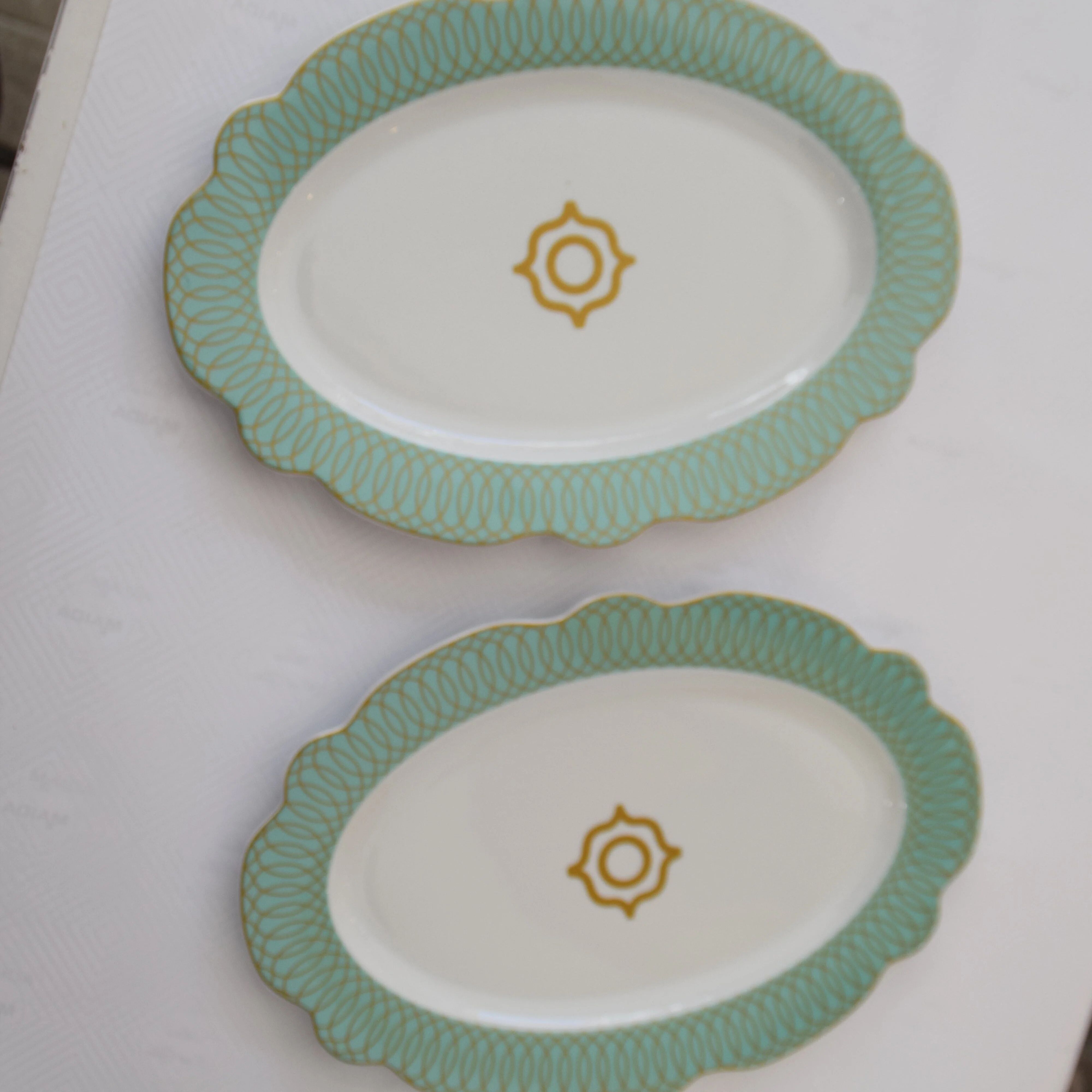 Ensemble de 2 plats ovales 