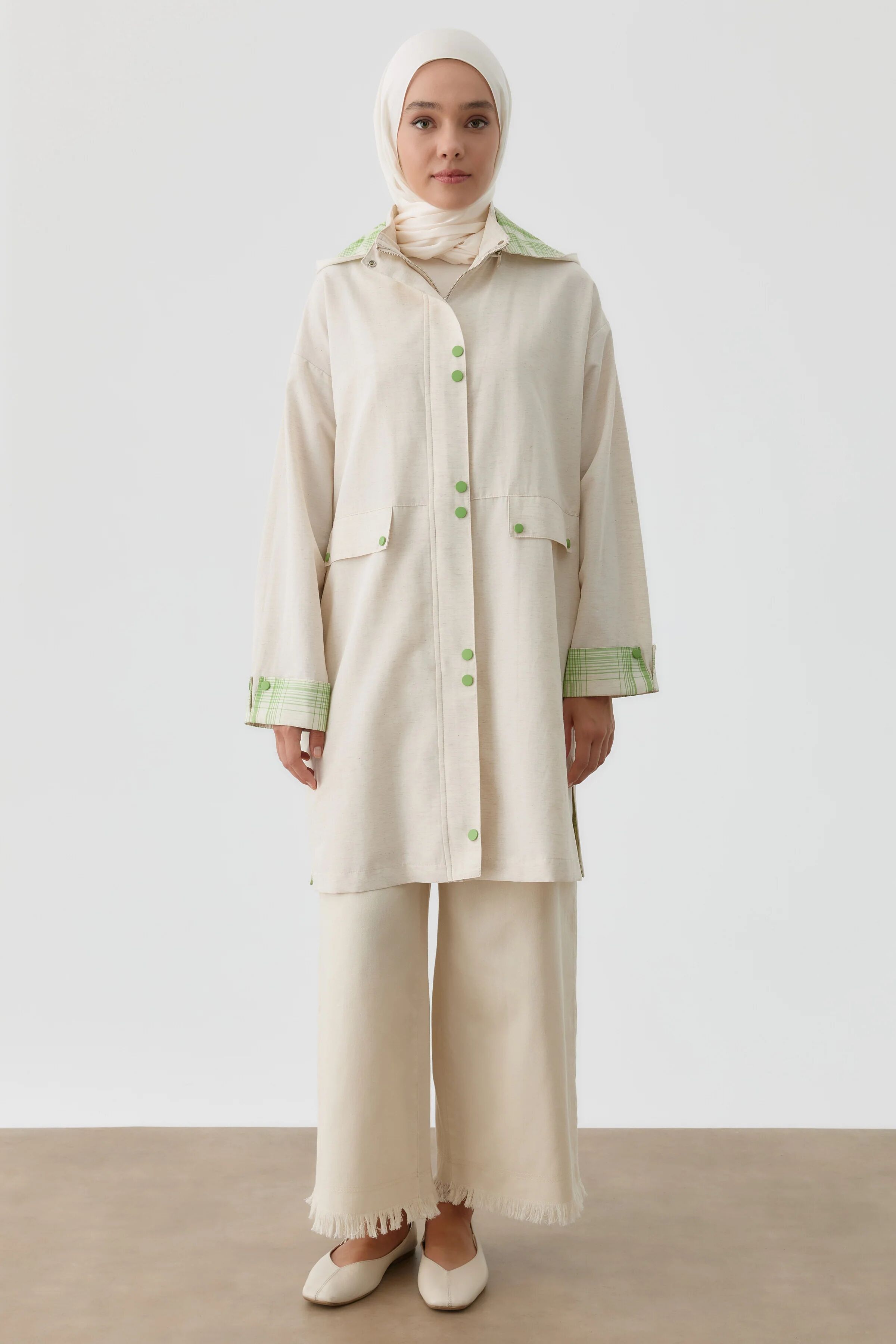 Cap À Pressions À Carreaux Et Tissu Assorti