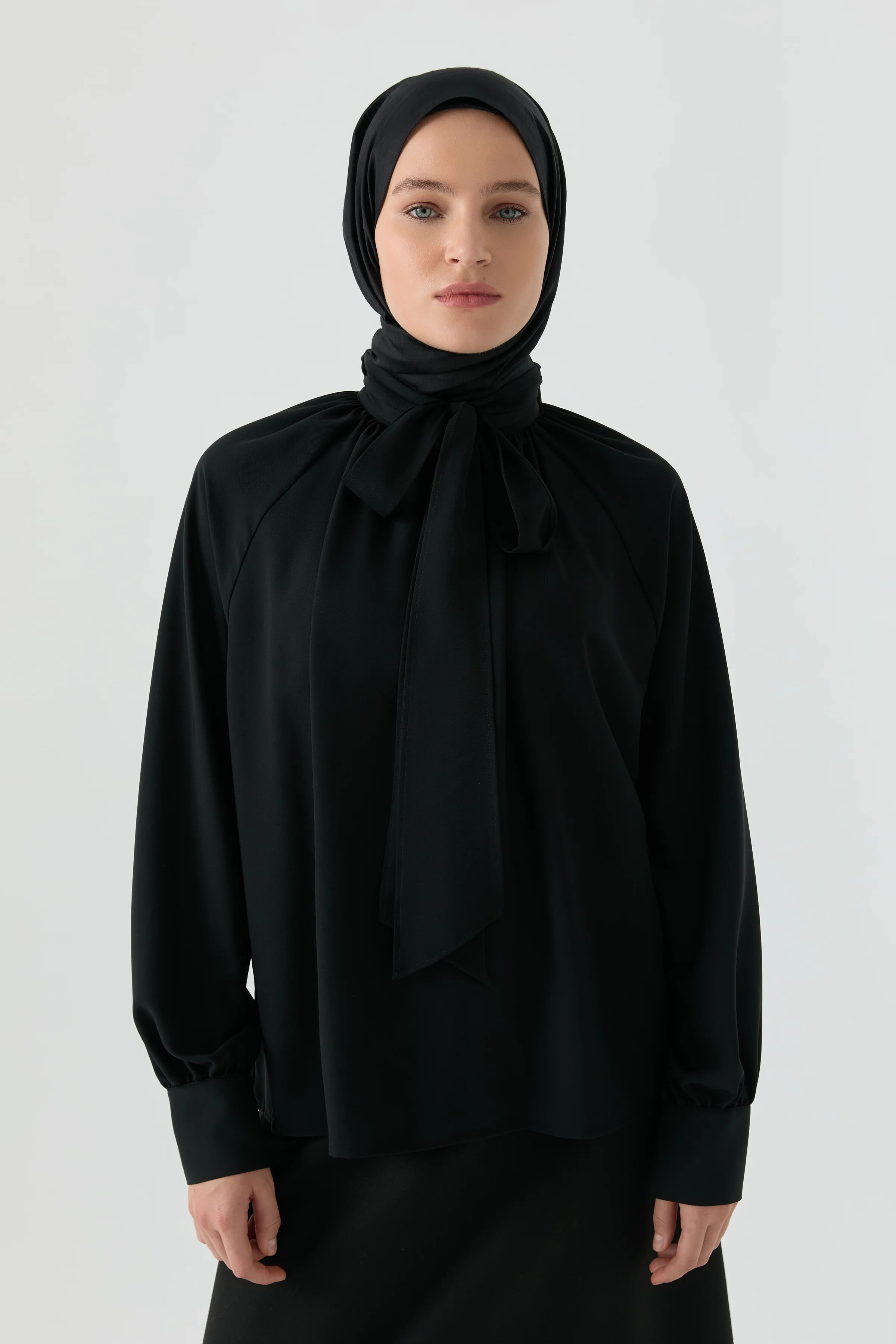 Chemisier Avec Détail Foulard