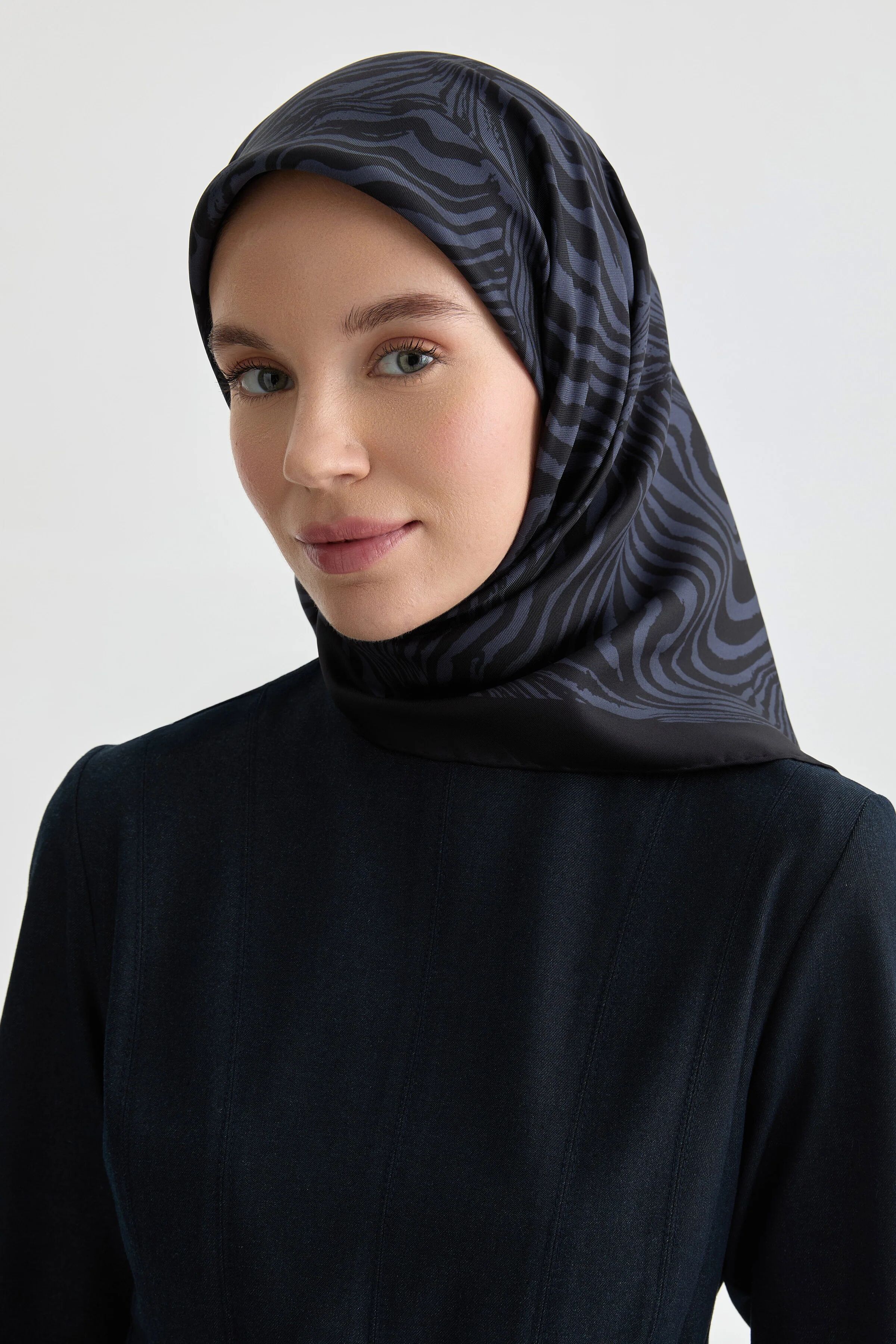 Écharpe En Soie Twill Nilda
