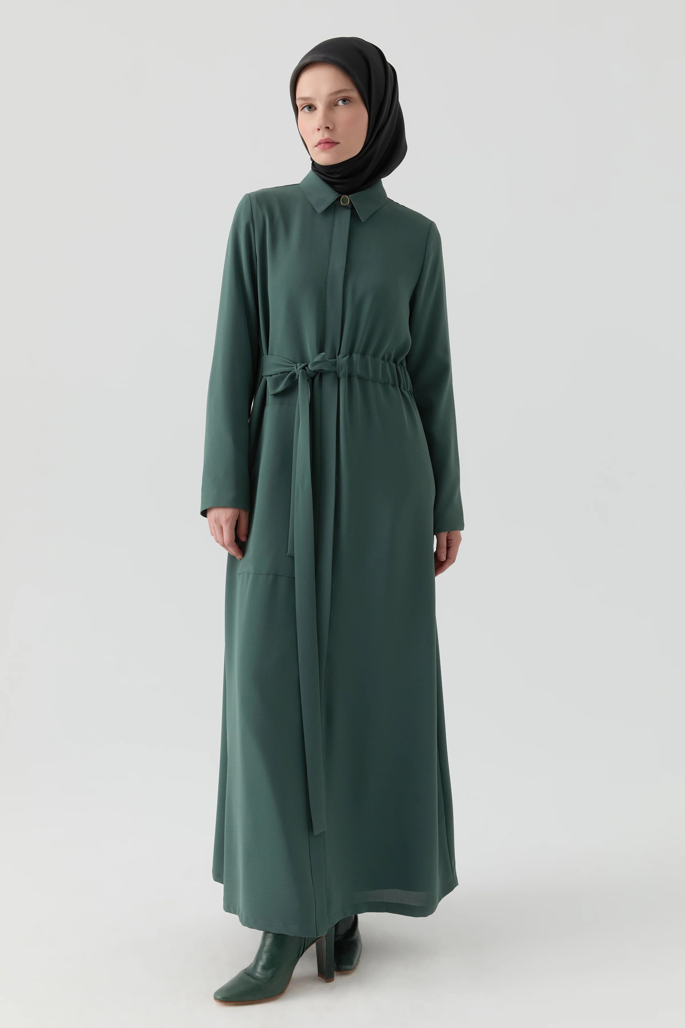 Abaya Ceinturée À La Taille