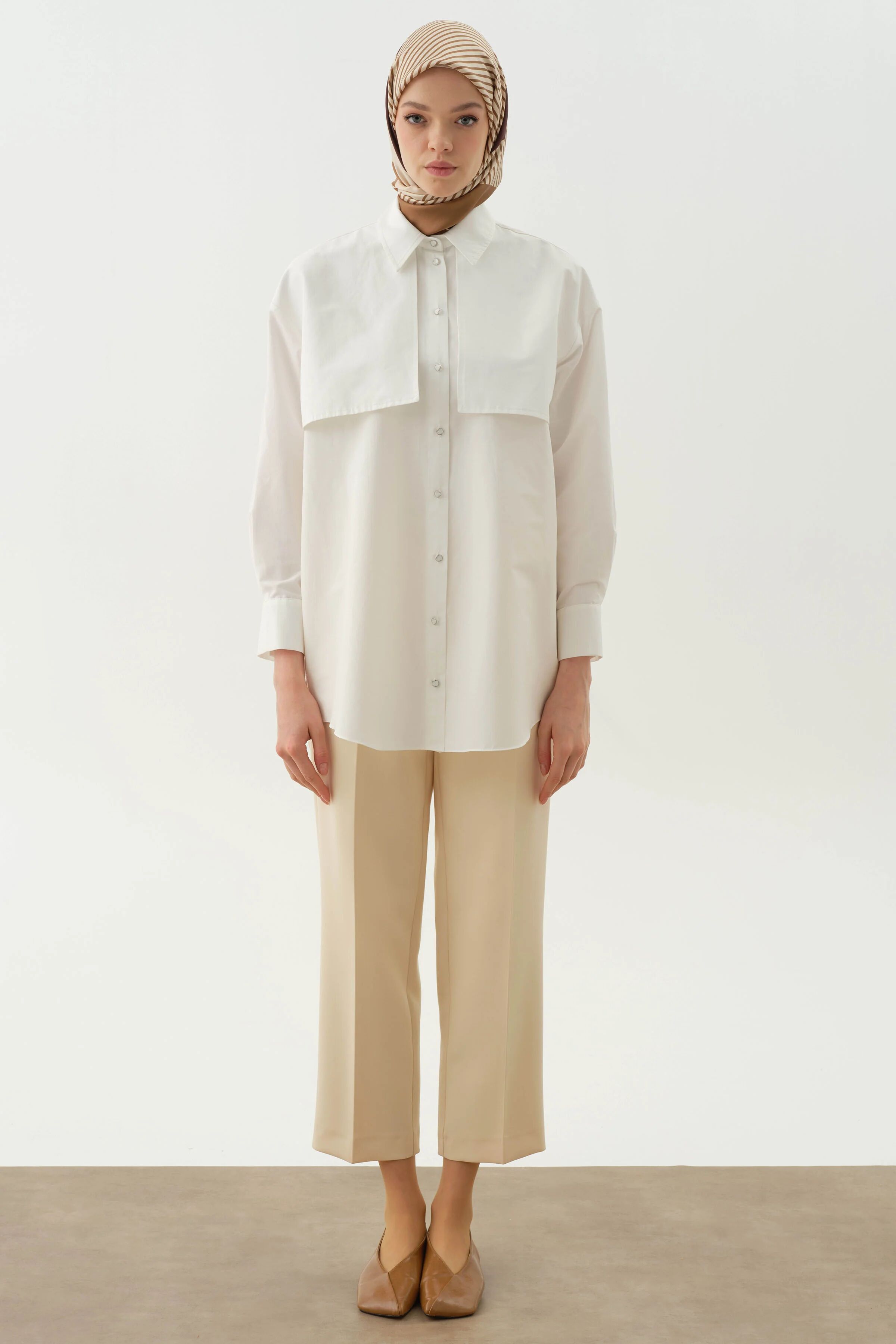 Pantalon À Pinces Avec Poches