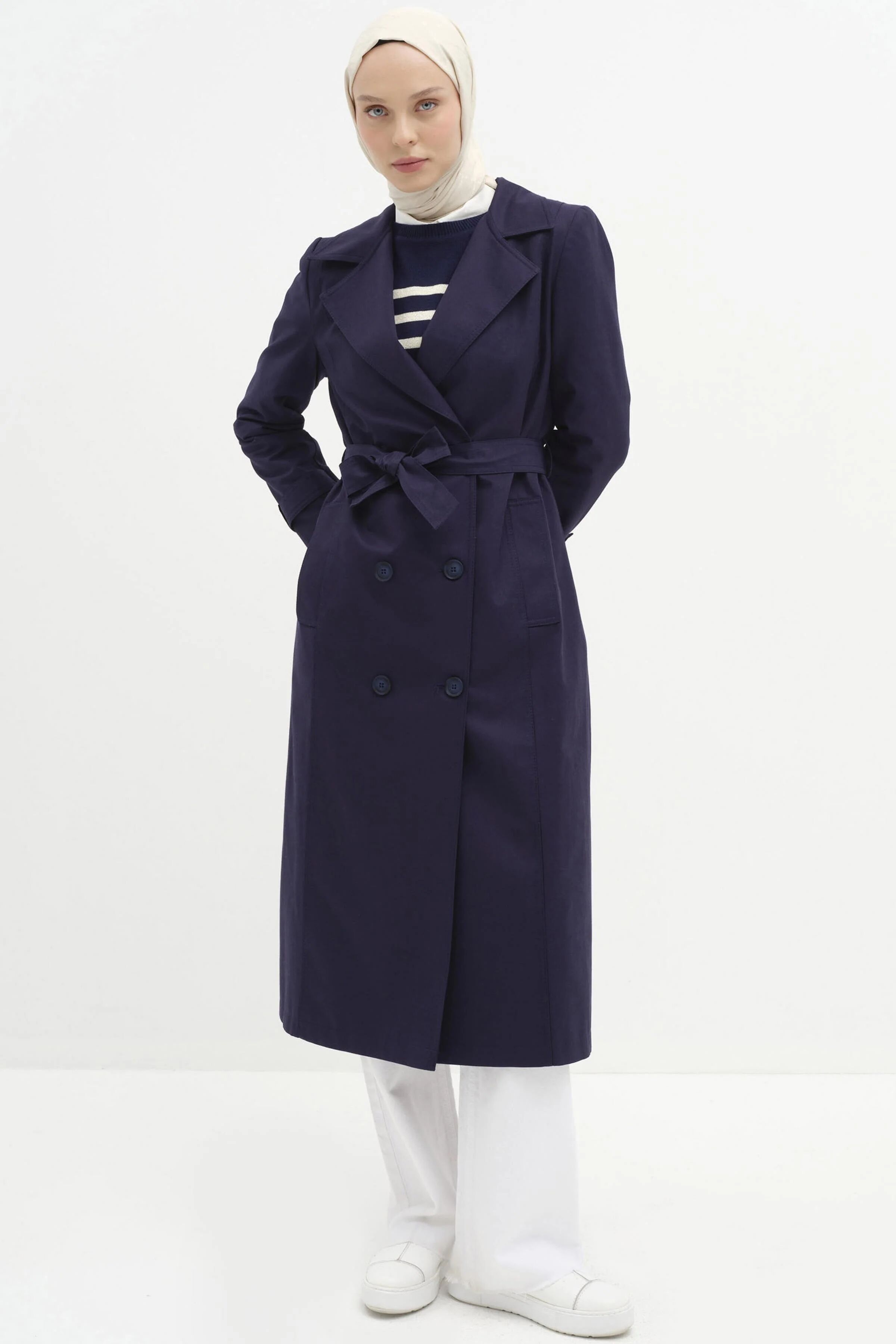 Trench Détaillé Boutonné À Col Double