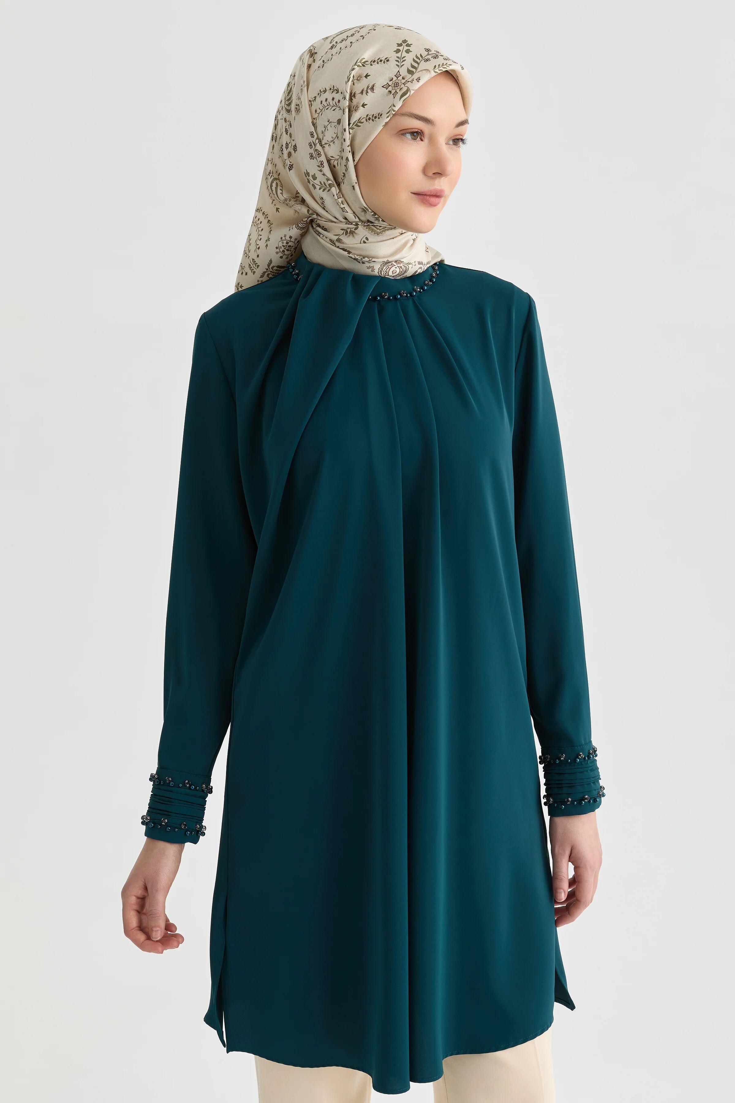 Tunique Plissée Brodée