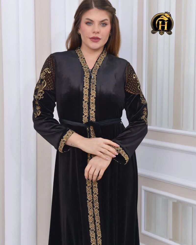 Abaya Broderies Dorées.