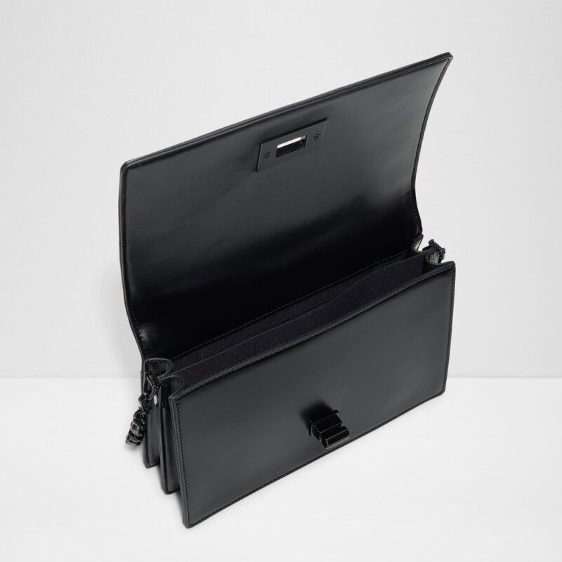 Vyviienne thumbnail 3