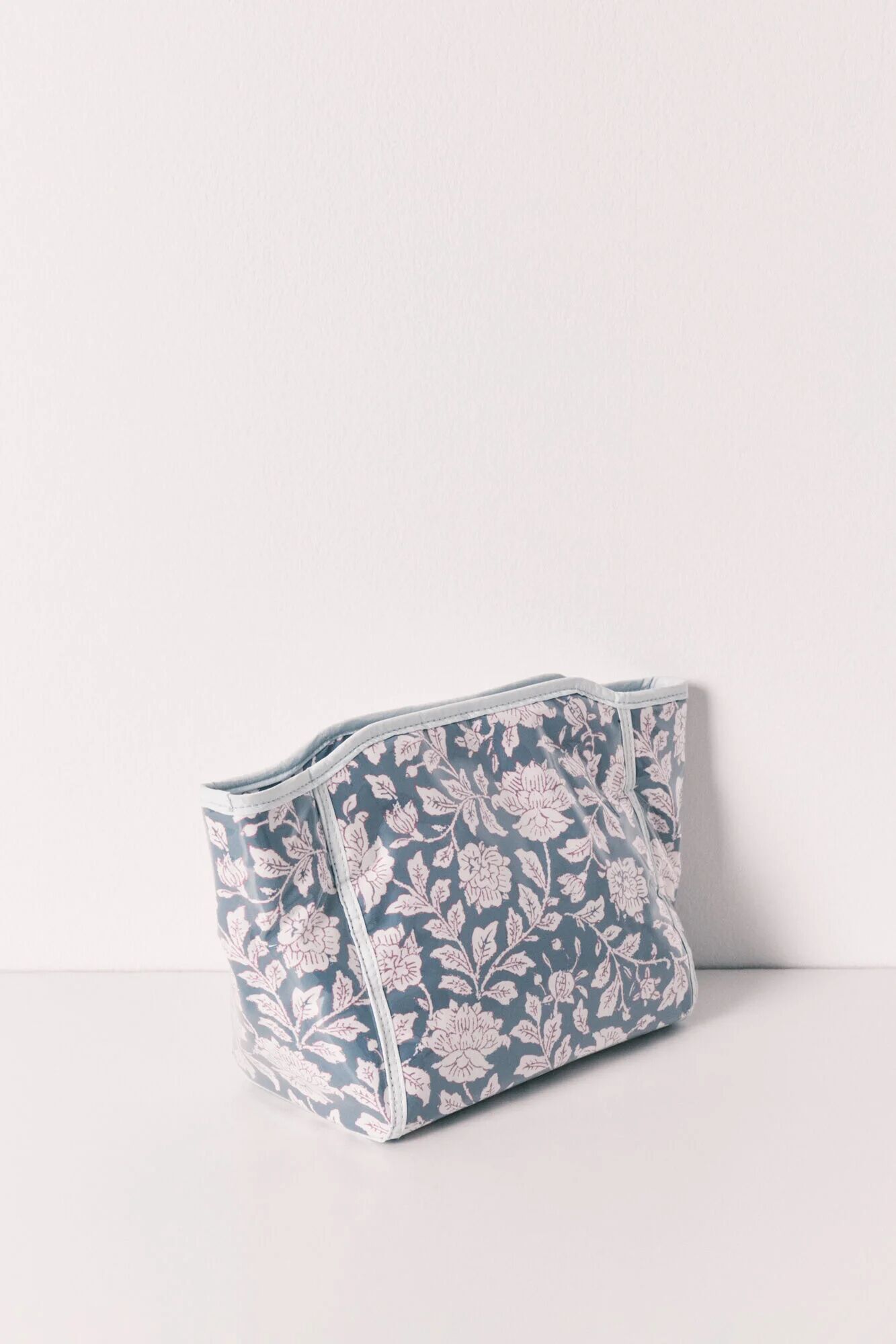 Trousse Moyenne À Imprimé Floral
