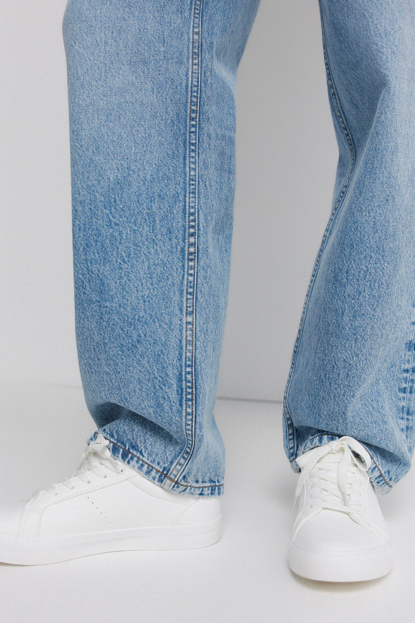 Baskets Blanches thumbnail 3