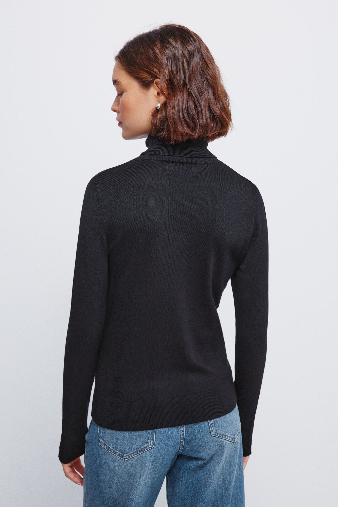 Pull À Col Montant Avec Boutons Et Poignets thumbnail 4