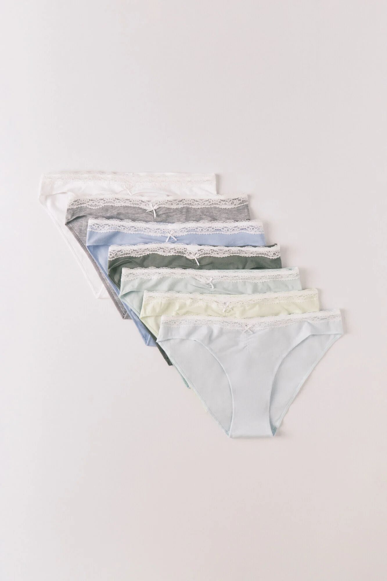 Pack 7 Culottes Classiques Coton Et Dentelle Avec Nœud