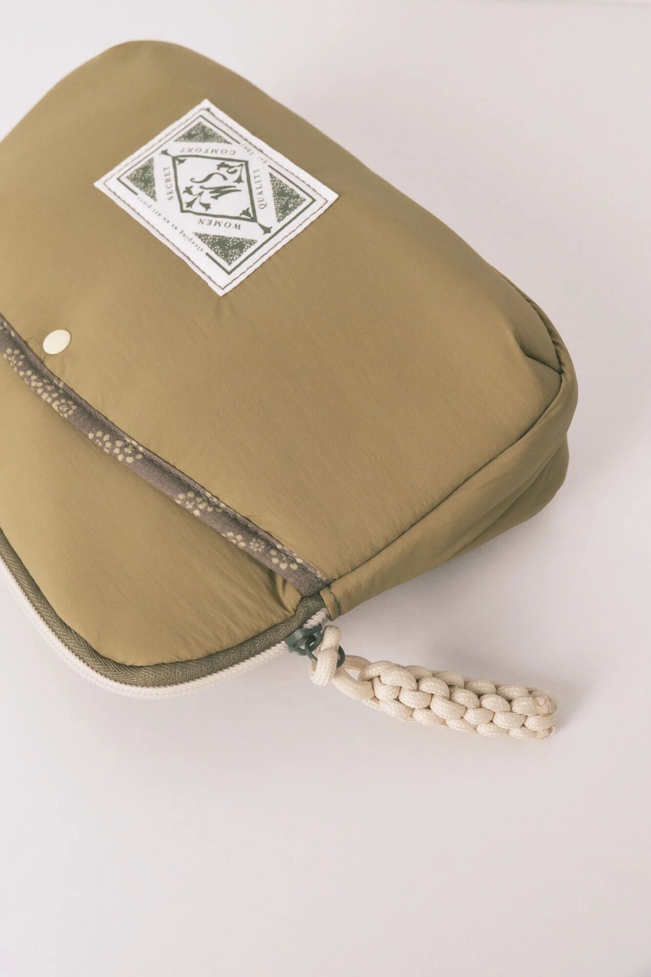 Trousse Vanity Imprimé Floral Moyen thumbnail 4