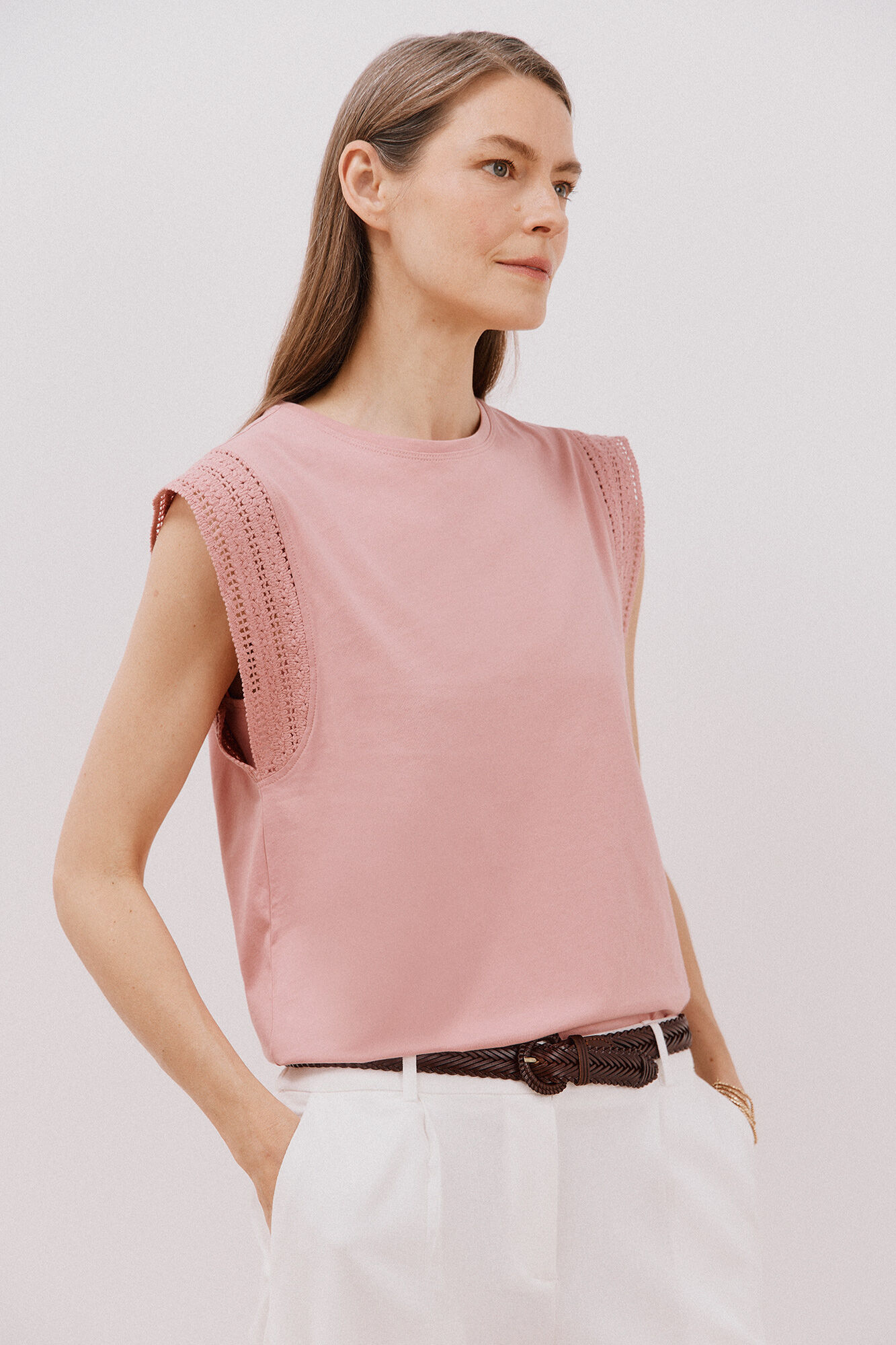 T-shirt à manches crochetées