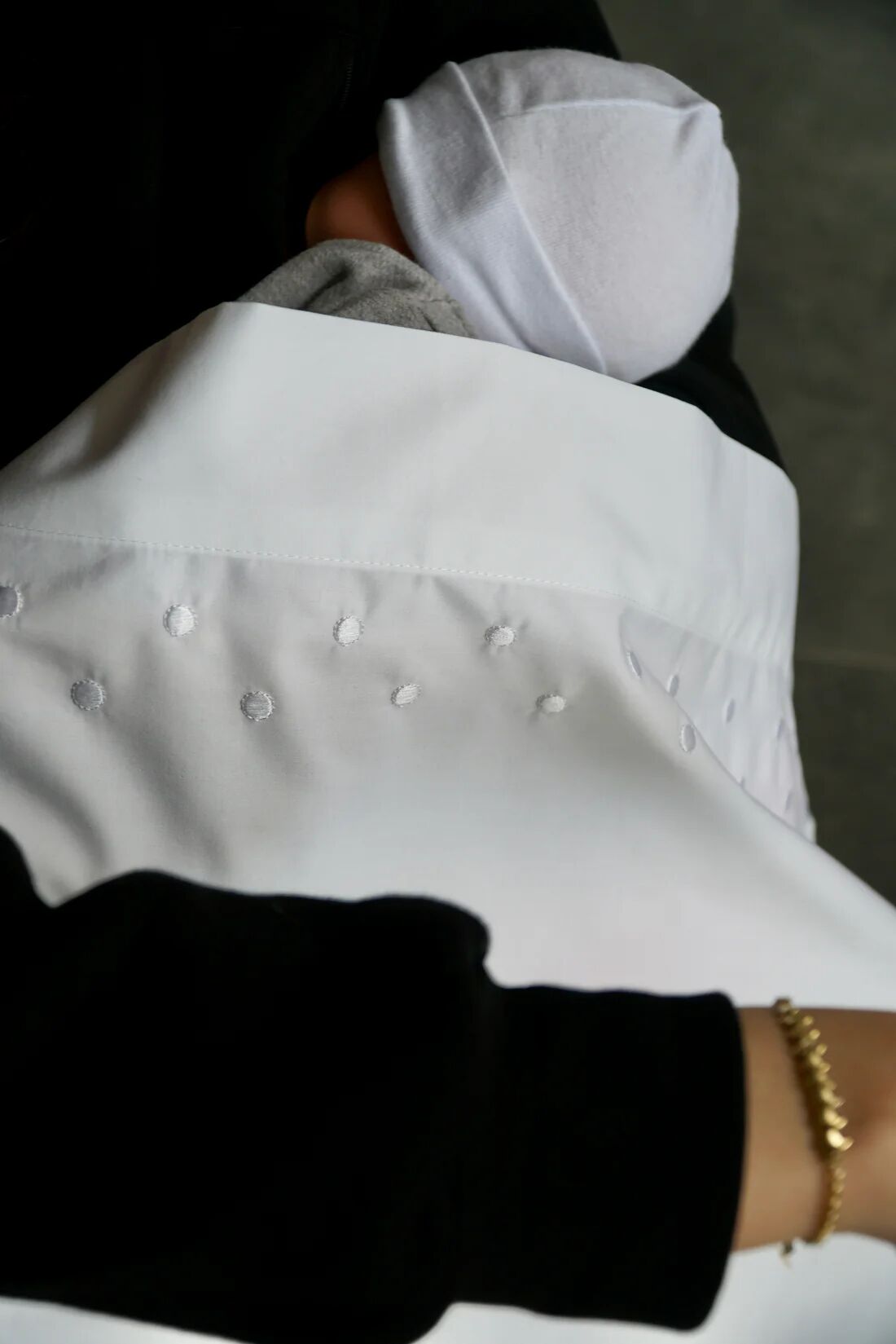 Ensemble Drap + Coussin Naissance Brodé Ton Sur Ton
