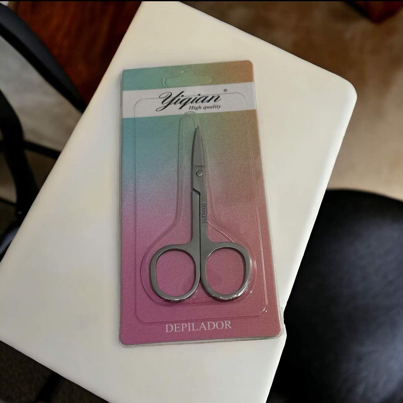 Ciseaux À Sourcils