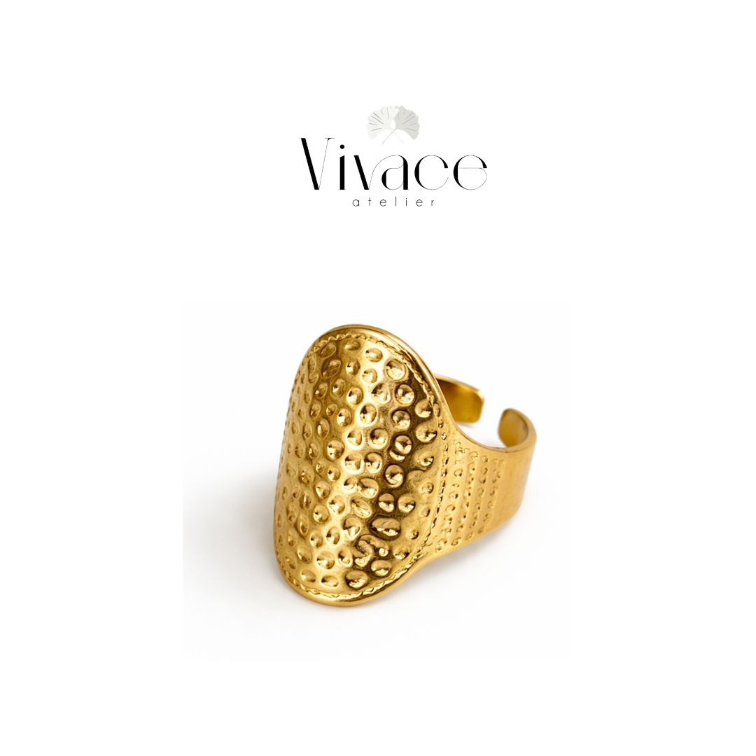 Bague Chevalière Dorée Texturée — Idée Cadeau — Bagueajustable