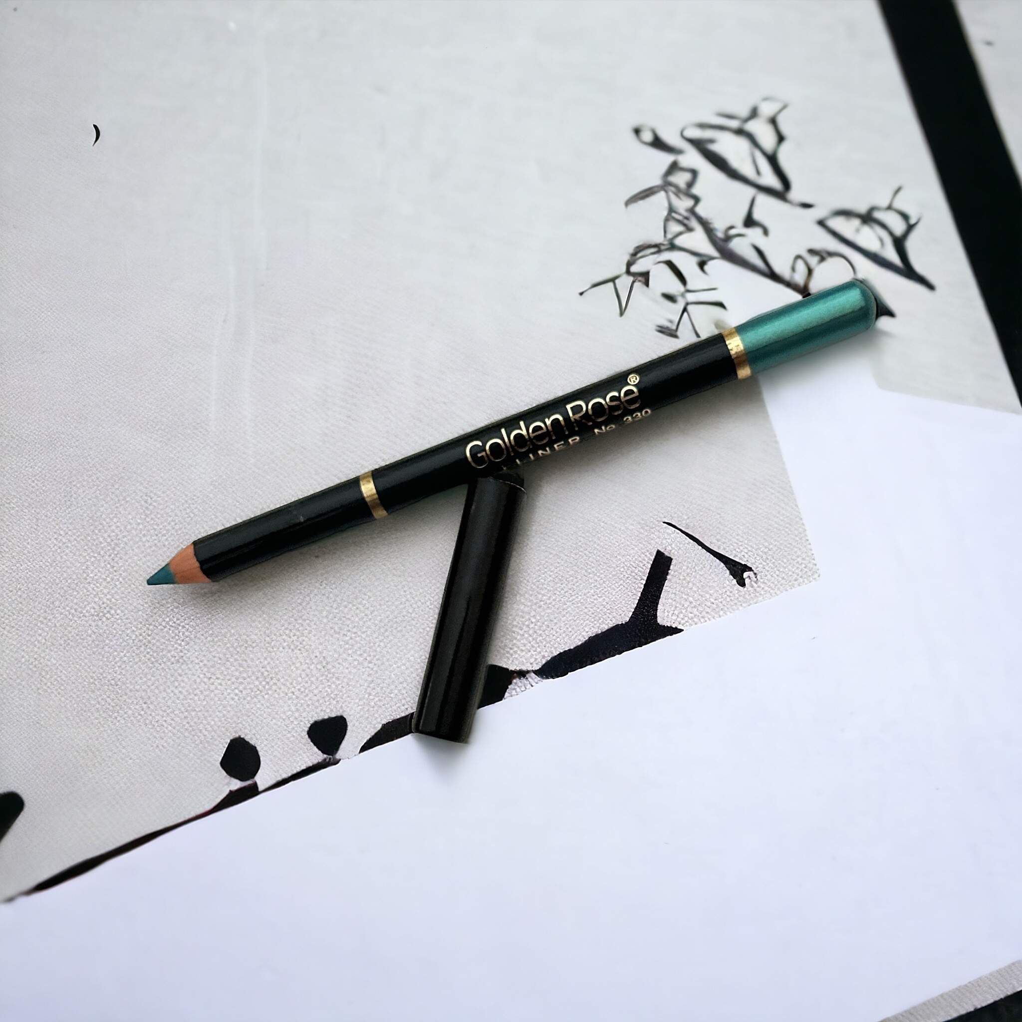 Crayon Contour Des Yeux Golden Rose No. 330 Vert Émeraude