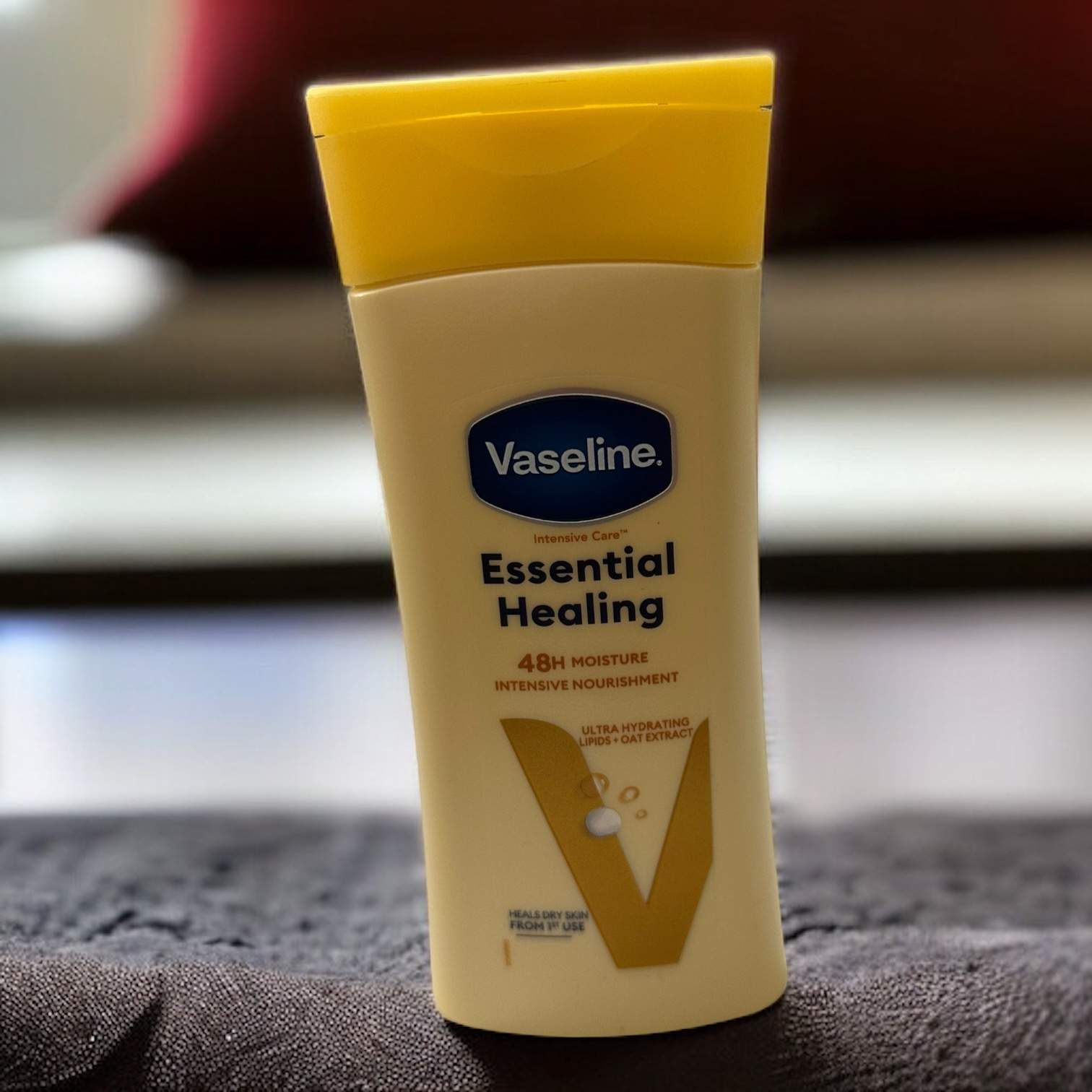 Vaseline Essential Healing Lotion