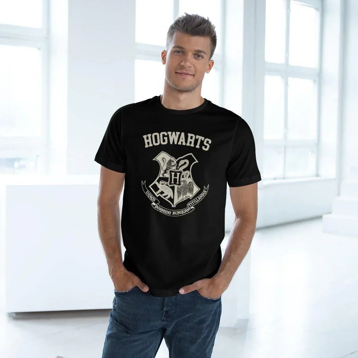 T-shirt Hogwarts University thumbnail 3
