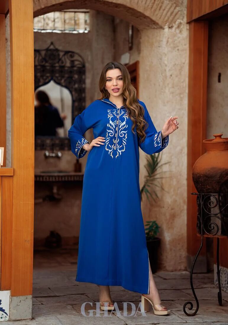 Djellaba Makhzaniya Avec Broderie En Skalli