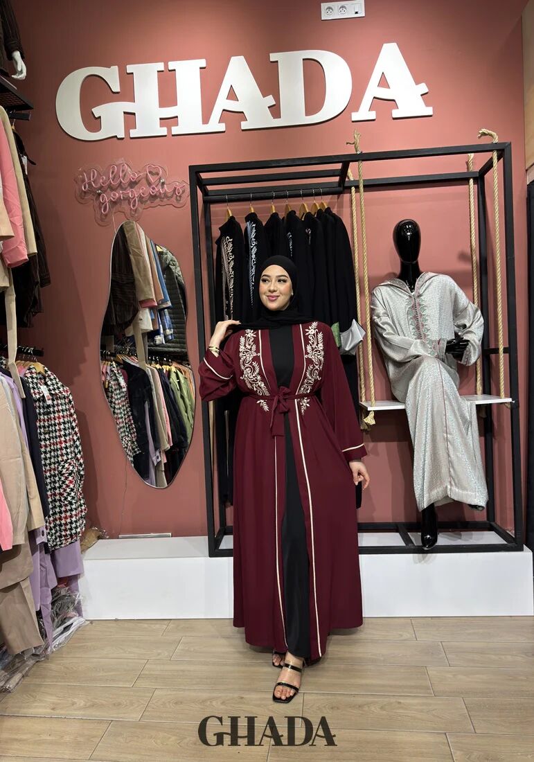 Abaya Bordeaux Avec Broderie thumbnail 1