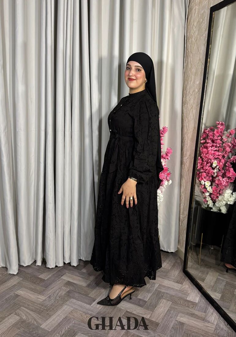 Robe Brodée En Noir thumbnail 4