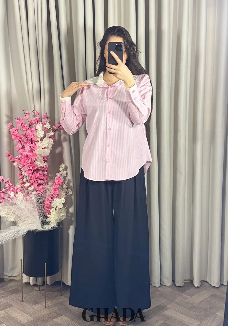 Chemise Rose À Rayures Avec Col À Strass