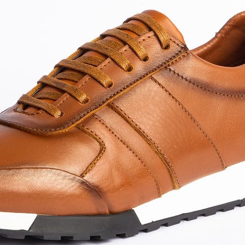 Baskets Basses D'urbano En Cuir