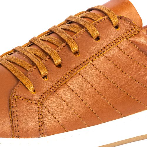 Baskets Basses D'urbano En Cuir