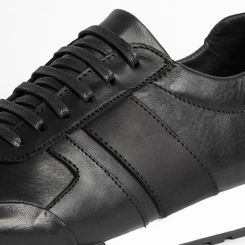 Baskets Basses D'urbano En Cuir