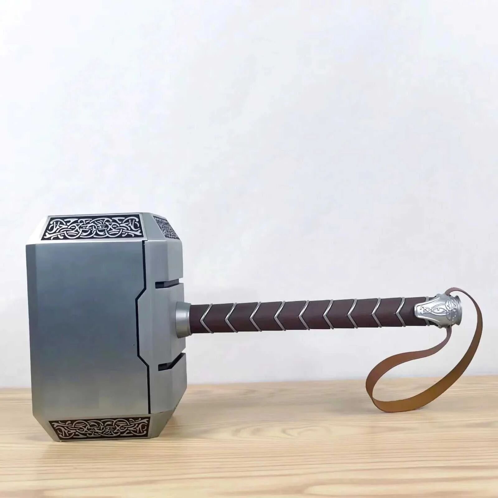 Réplique Marteau Metal Marvel Avengers Thor thumbnail 4