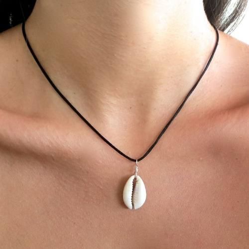Collier Fil Noir & Wed3a