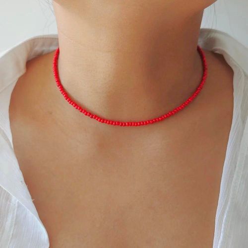 Collier Rouge Classique Et Simple