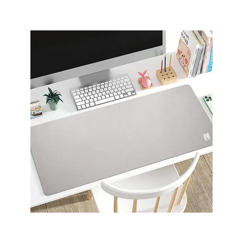 <p></p><p>Le <strong>Tapis de Souris Cuir Nova XL (Gris)</strong> offre une expérience de jeu optimale grâce à son <strong>revêtement en cuir double face</strong>. Avec des <strong>dimensions de 800 × 400 × 2 mm</strong>, il garantit une <strong>glisse fluide</strong> et un <strong>confort optimal</strong> pendant vos longues sessions de gaming. Idéal pour les gamers, il assure une performance de précision et une durabilité exceptionnelle.</p> thumbnail 3