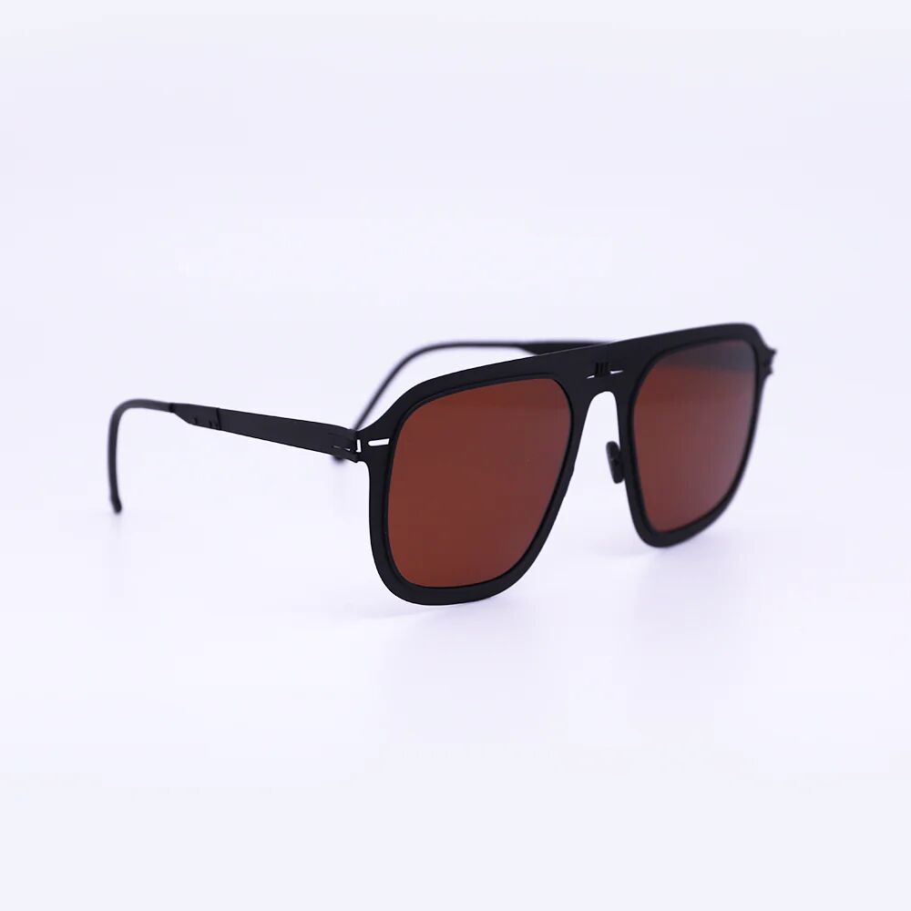 Virgil In Matte Black / Brown