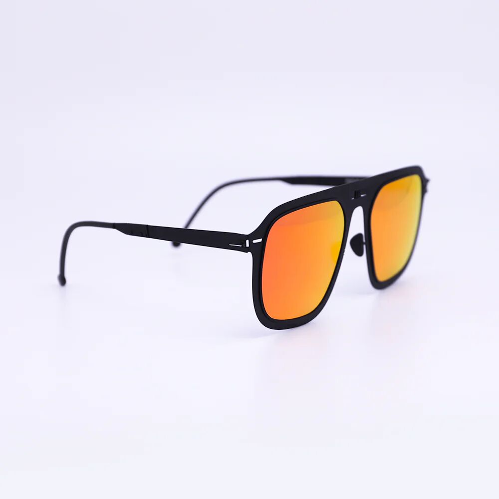 Virgil In Matte Black / Red Mirror thumbnail 3