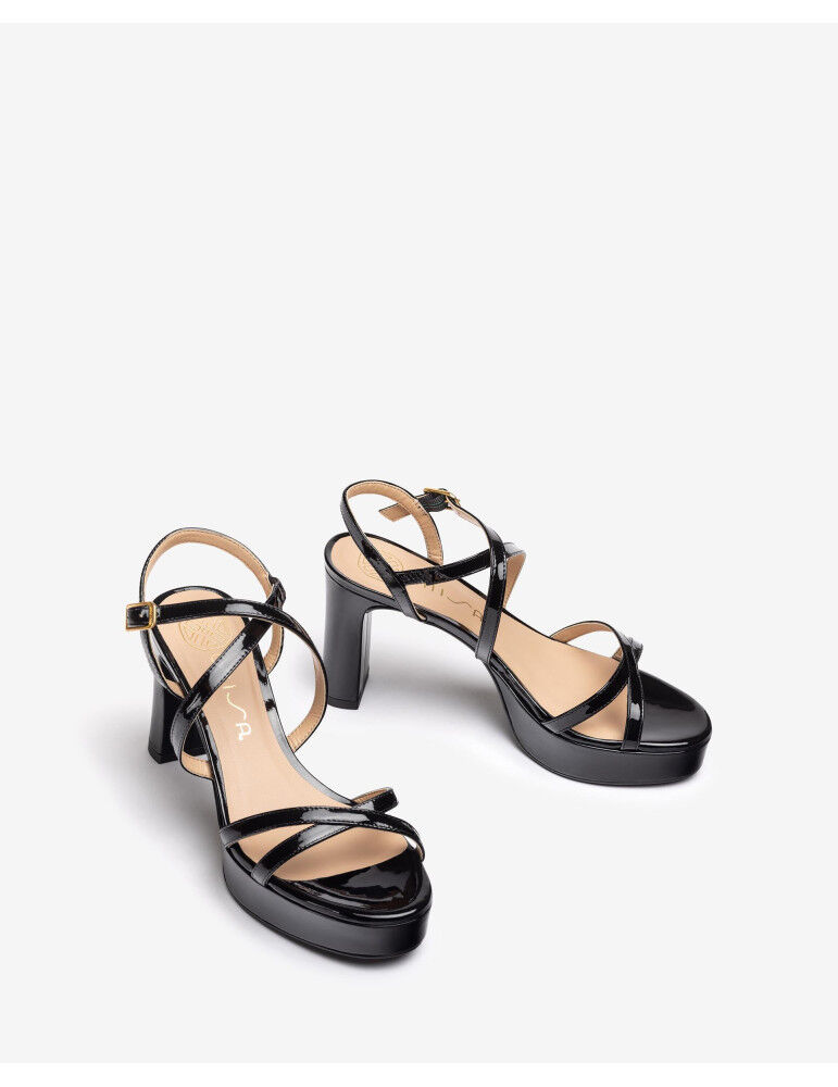 Sandales À Plateforme Et Fines Lanières En Cuir Vernis Noir thumbnail 3