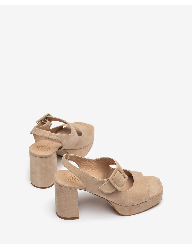 Sandales Avec Boucle Assortie En Daim thumbnail 2