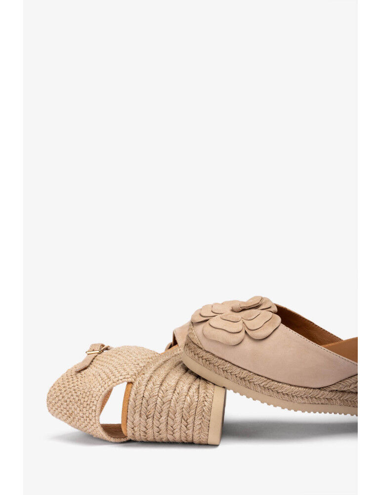 Espadrilles Avec Ornement Fleur En Daim- Beige thumbnail 4