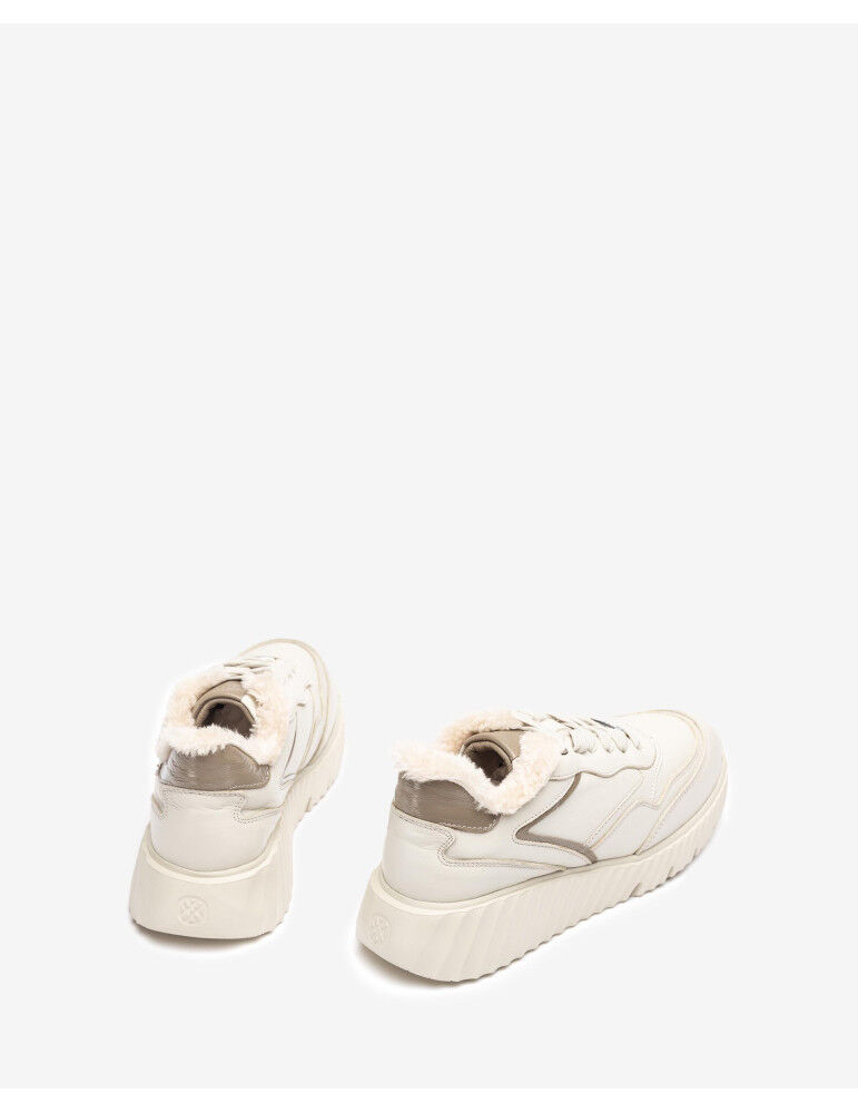 Baskets En Daim Et Cuir Verni Froissé thumbnail 3