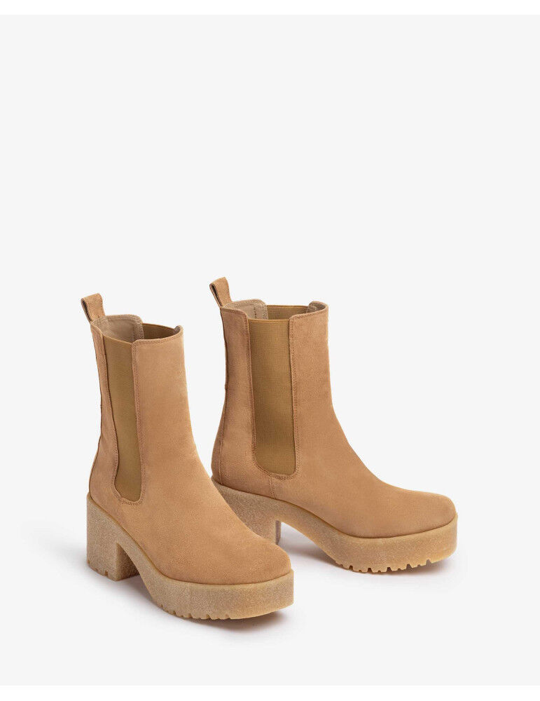 Bottines En Daim Avec Semelle En Caoutchouc