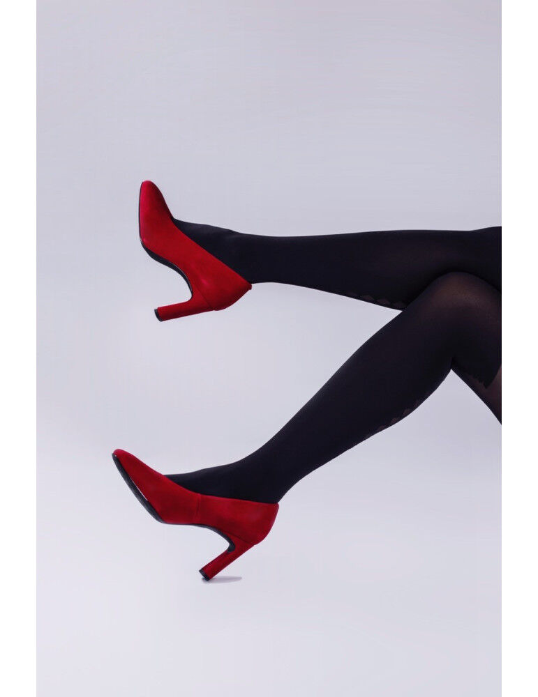 Escarpins En Daim Rouge Avec Décolleté thumbnail 3