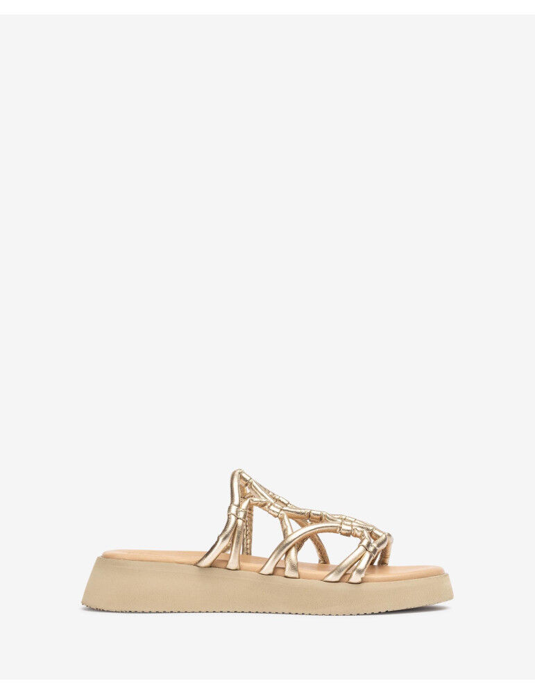 Mules À Lanières Rembourrées En Cuir Métallisé thumbnail 4