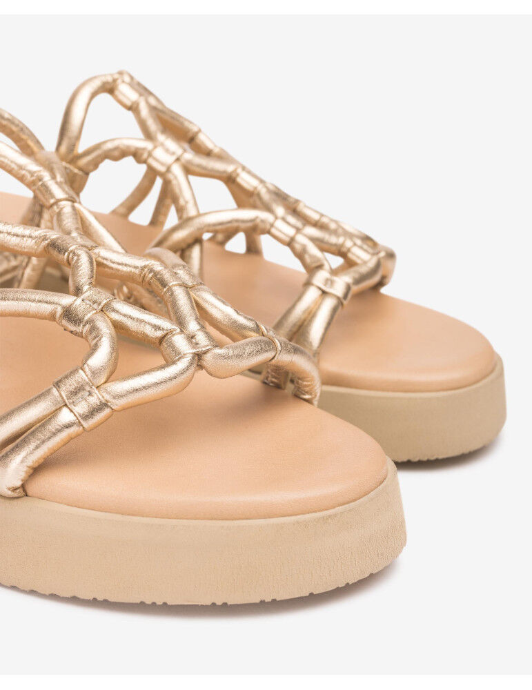 Mules À Lanières Rembourrées En Cuir Métallisé thumbnail 2